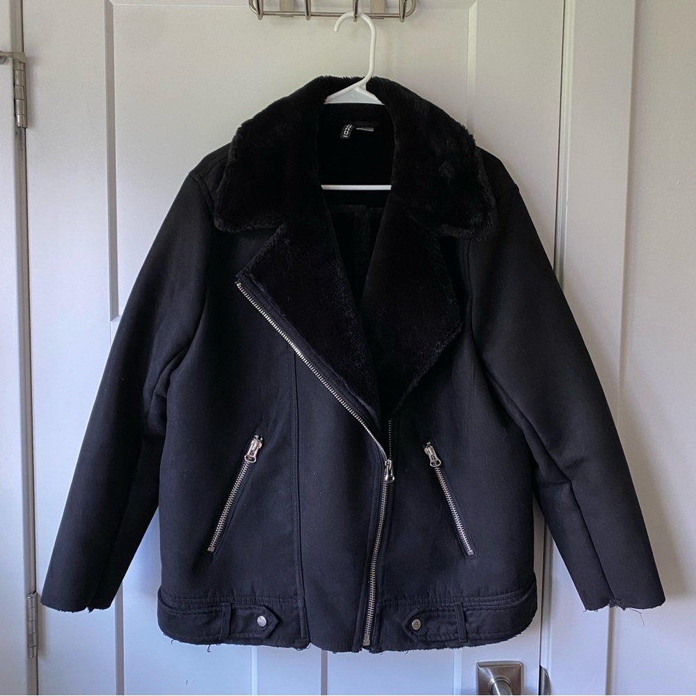 H&M Black Suede Jacket with Faux Fur Collar